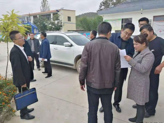 平?jīng)鲢垂鹃_展“踐行初心使命，助推脫貧攻堅”主題黨日活動(圖3)